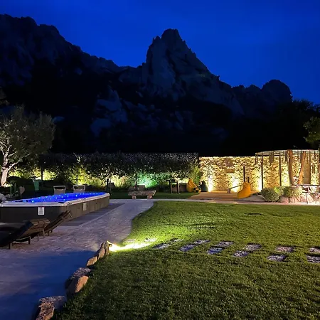 Holiday home Antica Fonte Homes