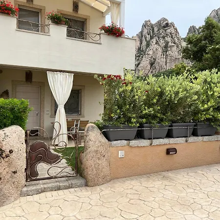 Antica Fonte Homes * San Pantaleo