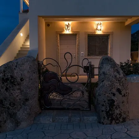 Antica Fonte Homes *